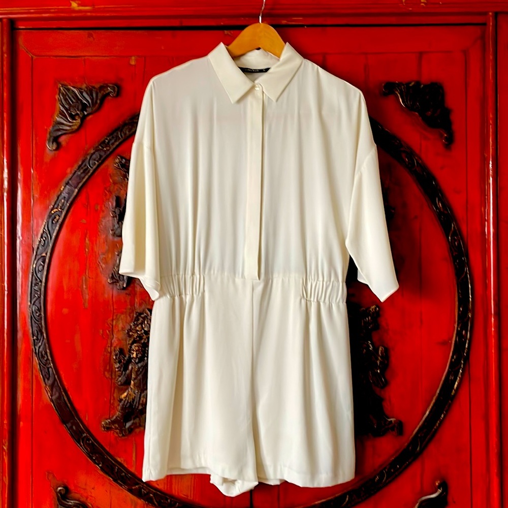Jumper with shorts and Elasticized waist line